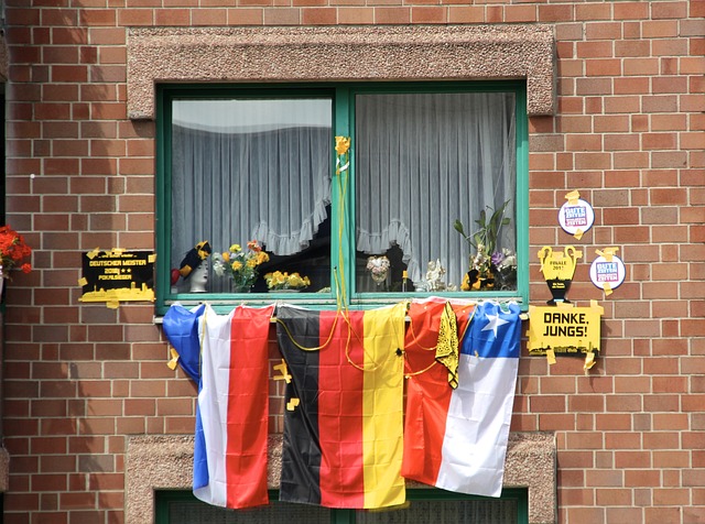 然是经过深 然是经过深